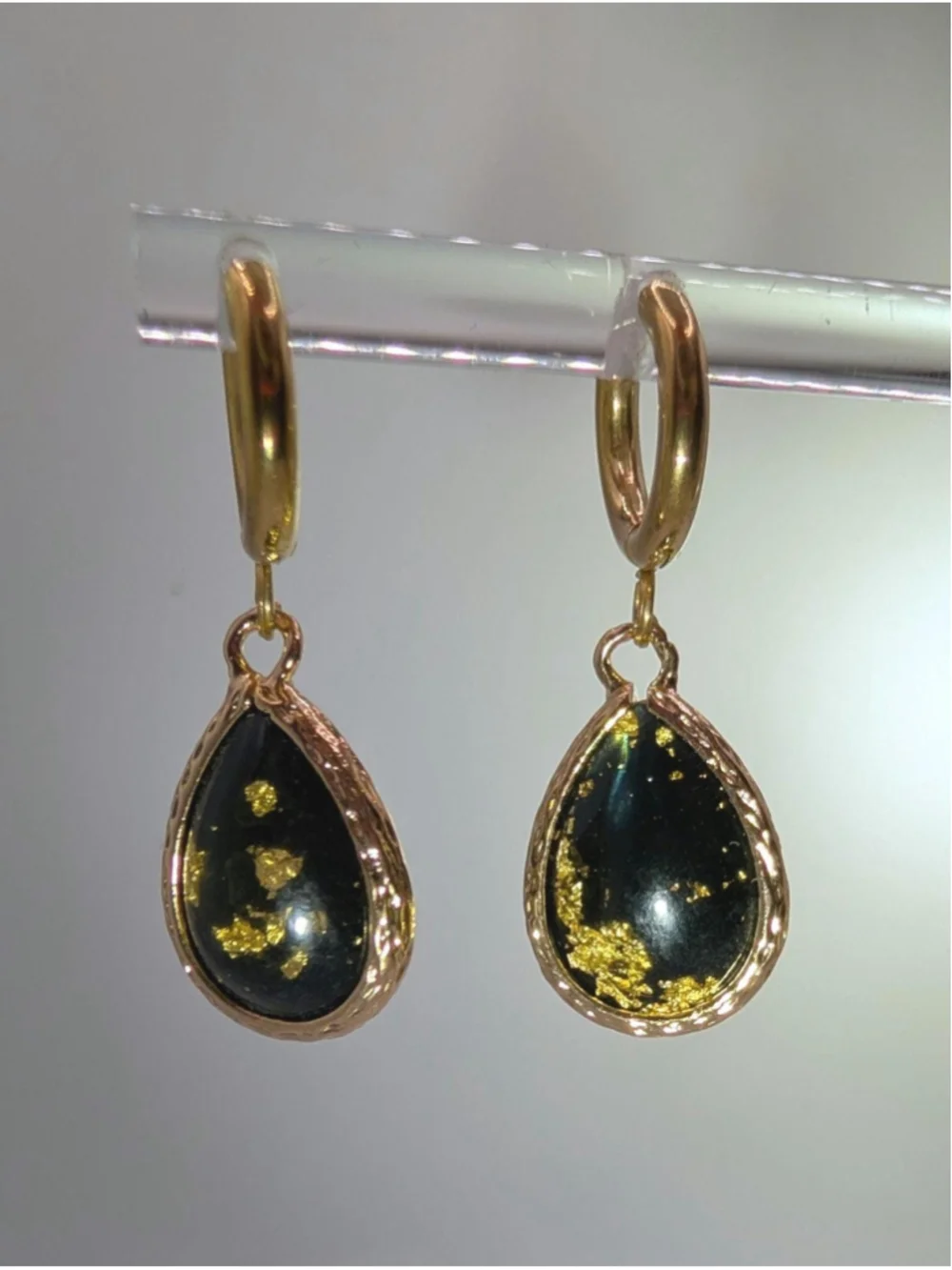 Black & Gold Tone Flake Resin Teardrop Huggie Earrings Gold Stainless Steel Hoop